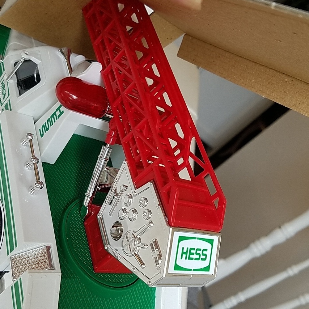 Hess 1994 Rescue Truck In Box - Picture 11 of 11